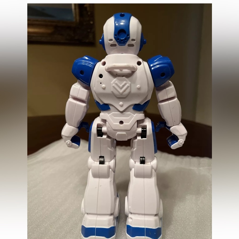 Xtrem Bots Smart Bot Hi-Tech Robot USB Charge 50 Actions - Picture 4 of 7